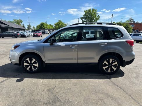 Used 2017 Subaru Forester 2.5i w/ Alloy Wheel Package AWD/4WD image 6