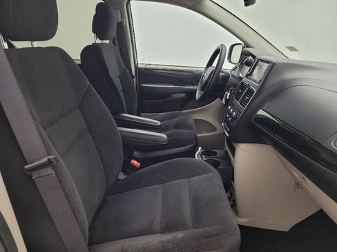 Used 2018 Dodge Grand Caravan SE w/ UConnect Hands-Free Group FWD image 21