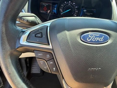 Used 2022 Ford Edge Titanium w/ Equipment Group 301A AWD/4WD image 29