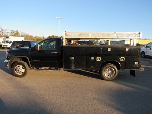 Used 2016 GMC Sierra 3500 Base w/ Sierra Convenience Package image 2