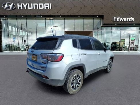 Used 2024 Jeep Compass Trailhawk image 6