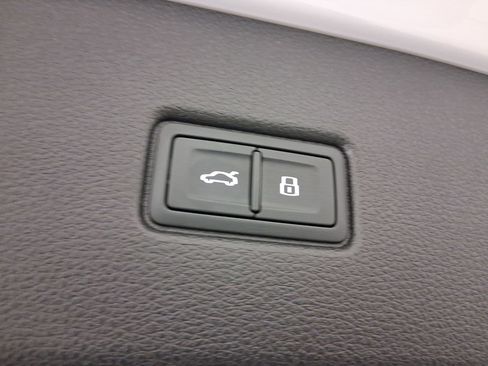 Used 2025 Audi Q5 2.0T Premium Plus w/ Premium Plus Package image 31