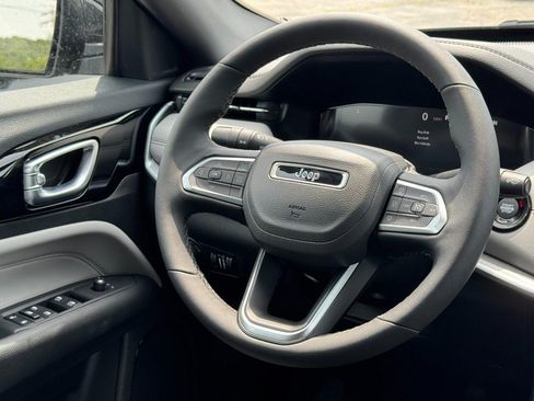 New 2026 Jeep Compass Limited AWD/4WD image 9