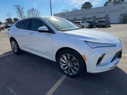New 2026 Buick Envista Avenir image 2
