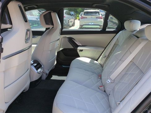 New 2025 BMW 760i xDrive image 12