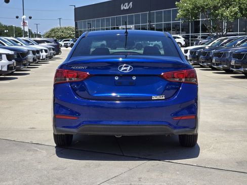 Used 2022 Hyundai Accent SE FWD image 13