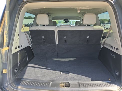 Used 2023 Jeep Wagoneer Series II w/ Flexible Seating Group AWD/4WD image 14