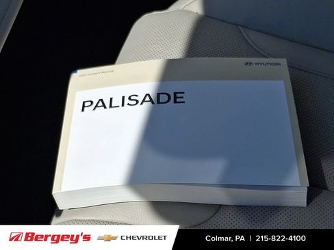 Used 2022 Hyundai Palisade SEL w/ 8P Bench Seat Package AWD/4WD image 31