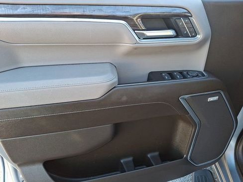 Certified 2025 Chevrolet Silverado 1500 LTZ image 12