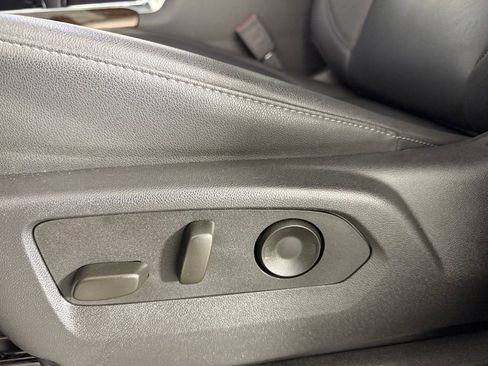 Used 2025 GMC Sierra 1500 Elevation w/ Elevation Premium Package image 24