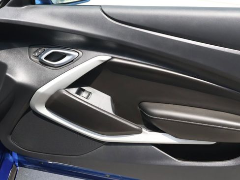 Used 2023 Chevrolet Camaro SS RWD image 13