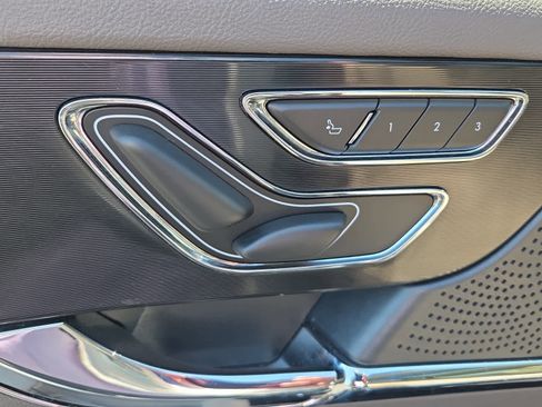 Used 2023 Lincoln Corsair AWD w/ Equipment Group 101A image 20