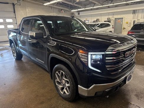 Used 2023 GMC Sierra 1500 SLT image 8