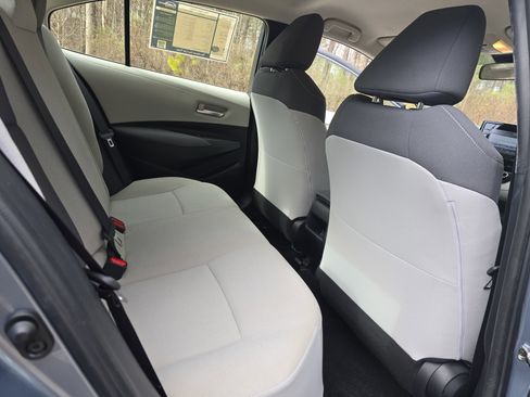 Used 2020 Toyota Corolla L image 11