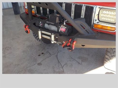 Used 2000 Jeep Cherokee Sport image 10