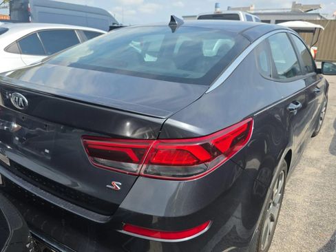 Used 2019 Kia Optima S FWD image 4