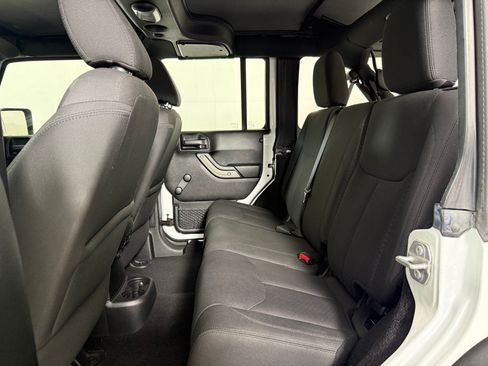 Used 2017 Jeep Wrangler Unlimited Sport AWD/4WD image 18