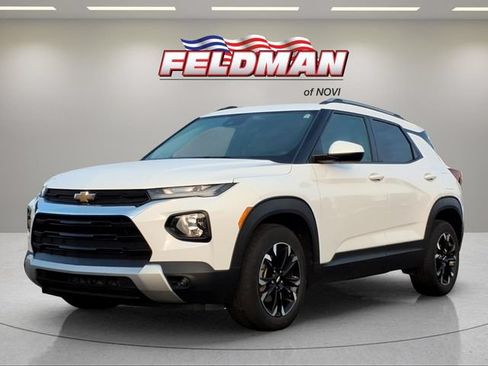 Used 2023 Chevrolet TrailBlazer LT w/ Driver Confidence Package FWD image 1