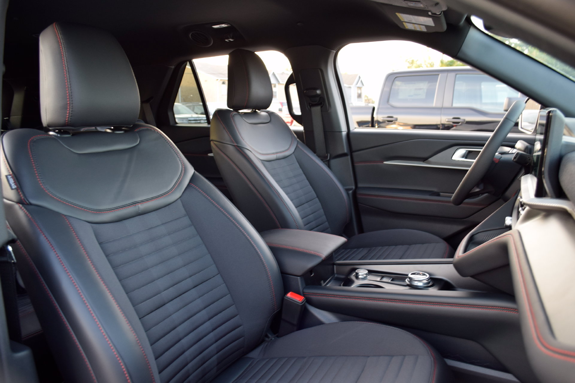 New 2027 Ford Explorer ST-Line w/ Premium Package RWD image 24