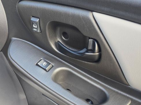 Used 2002 Chevrolet Monte Carlo SS w/ Preferred Equipment Group FWD image 23