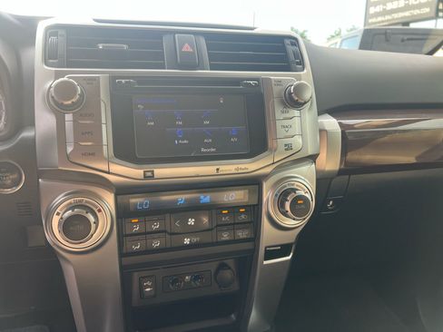 Used 2015 Toyota 4Runner SR5 image 21