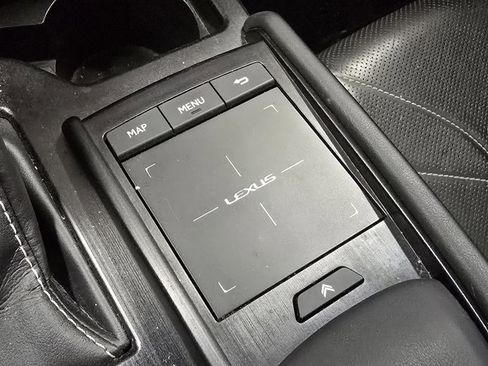 Used 2019 Lexus ES 300h w/ Accessory Package 2 image 28