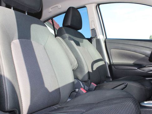 Used 2019 Nissan Versa SV image 16