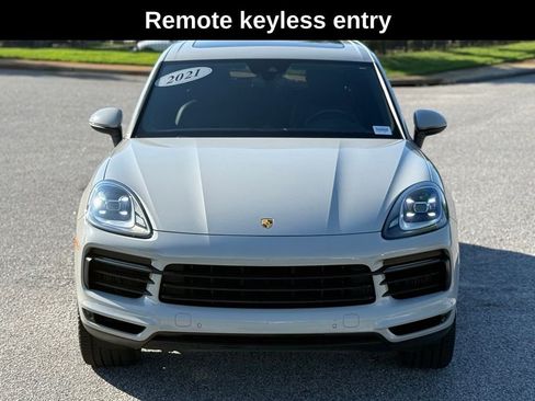 Used 2021 Porsche Cayenne AWD/4WD image 7