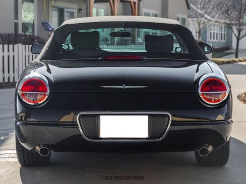Used 2002 Ford Thunderbird Deluxe image 17