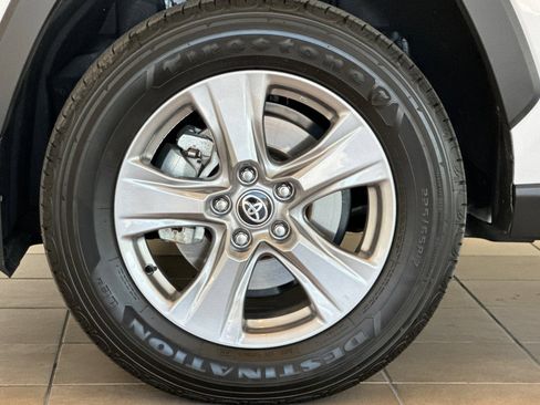 Certified 2025 Toyota RAV4 XLE FWD image 26