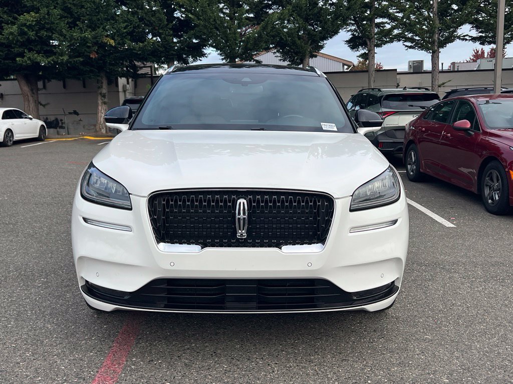 Used 2021 Lincoln Corsair Reserve AWD/4WD image 4