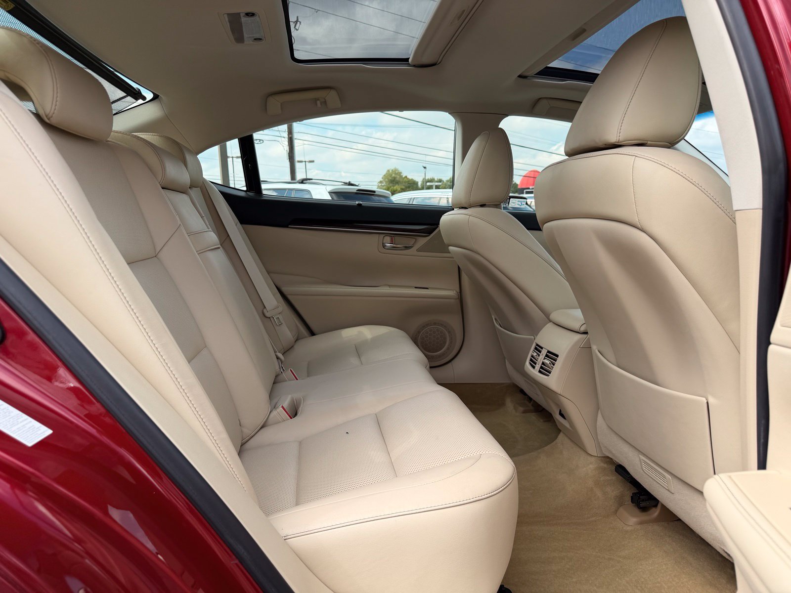 Used 2015 Lexus ES 350 w/ Ultra Luxury Package FWD image 32