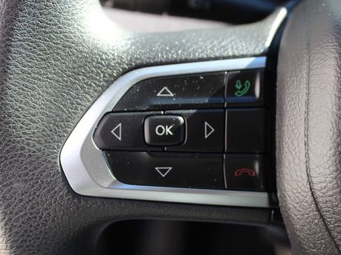 Used 2024 Jeep Compass Sport image 16