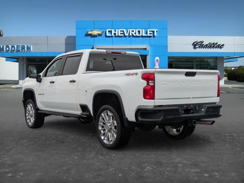 Used 2023 Chevrolet Silverado 2500 Custom w/ Custom Value Package image 7