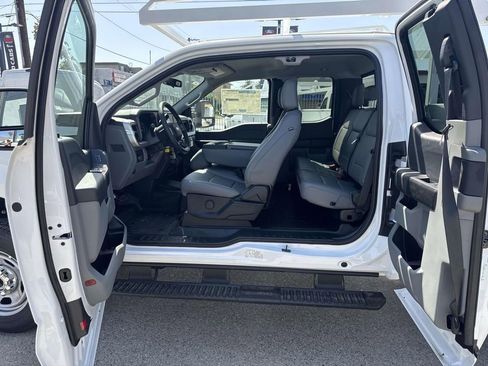 New 2026 Ford F350 XL w/ XL Chrome Package image 18