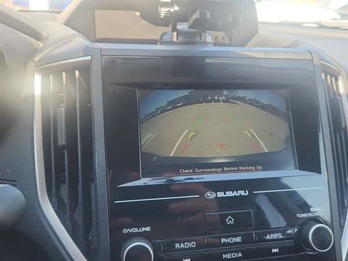 Used 2018 Subaru Crosstrek 2.0i image 14