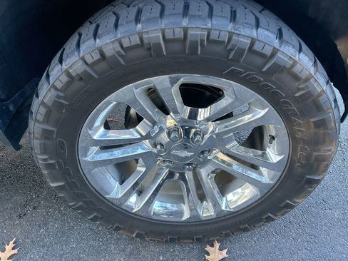 Used 2019 Chevrolet Silverado 1500 LT w/ All-Star Edition image 13