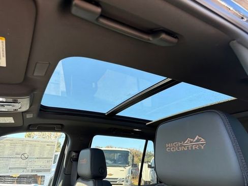 New 2026 Chevrolet Tahoe High Country AWD/4WD image 21