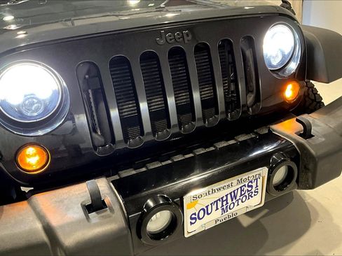 Used 2017 Jeep Wrangler Sport AWD/4WD image 29