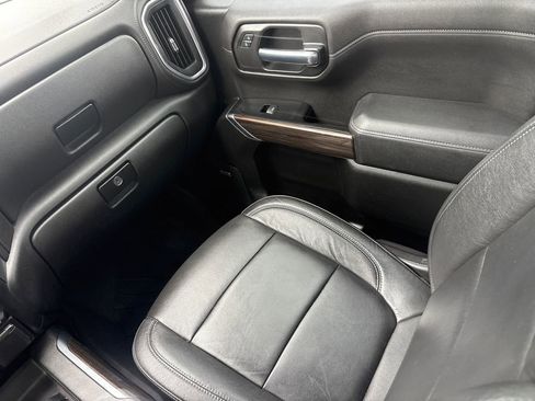 Used 2019 Chevrolet Silverado 1500 RST image 15