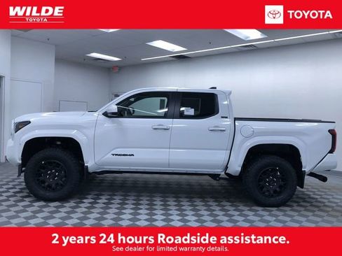 New 2025 Toyota Tacoma SR5 image 3