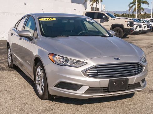 Used 2018 Ford Fusion S image 3