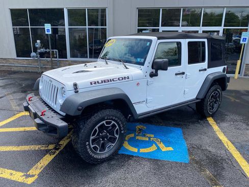 Used 2016 Jeep Wrangler Unlimited Rubicon AWD/4WD image 2