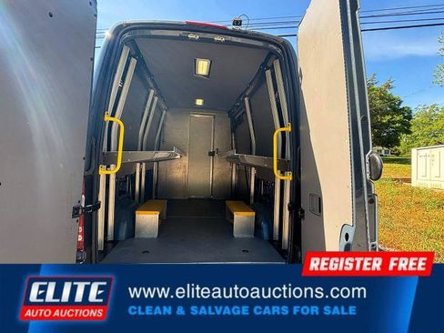 Used 2018 Mercedes-Benz Sprinter 2500 image 12