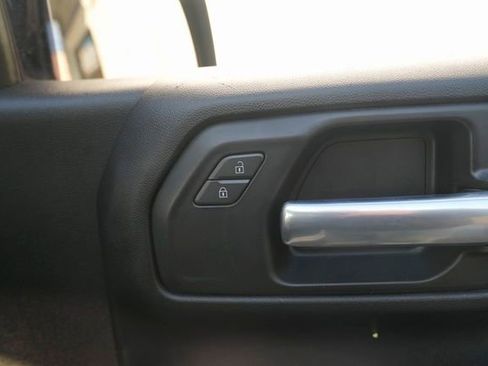 Used 2020 Chevrolet Silverado 1500 Custom Trail Boss w/ Custom Convenience Package image 29