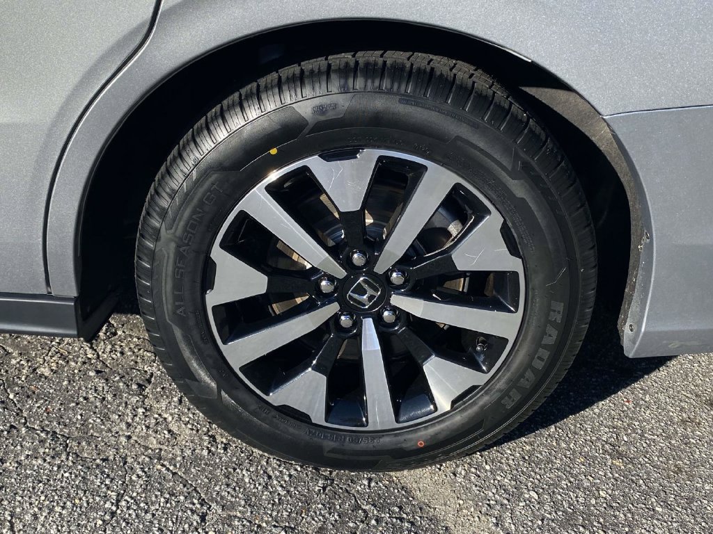 Used 2025 Honda Odyssey EX-L image 8