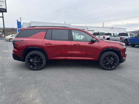 New 2026 Chevrolet Traverse RS image 2