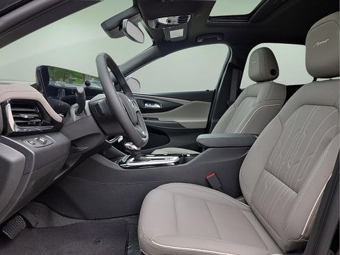 New 2026 Buick Envista Avenir FWD image 15
