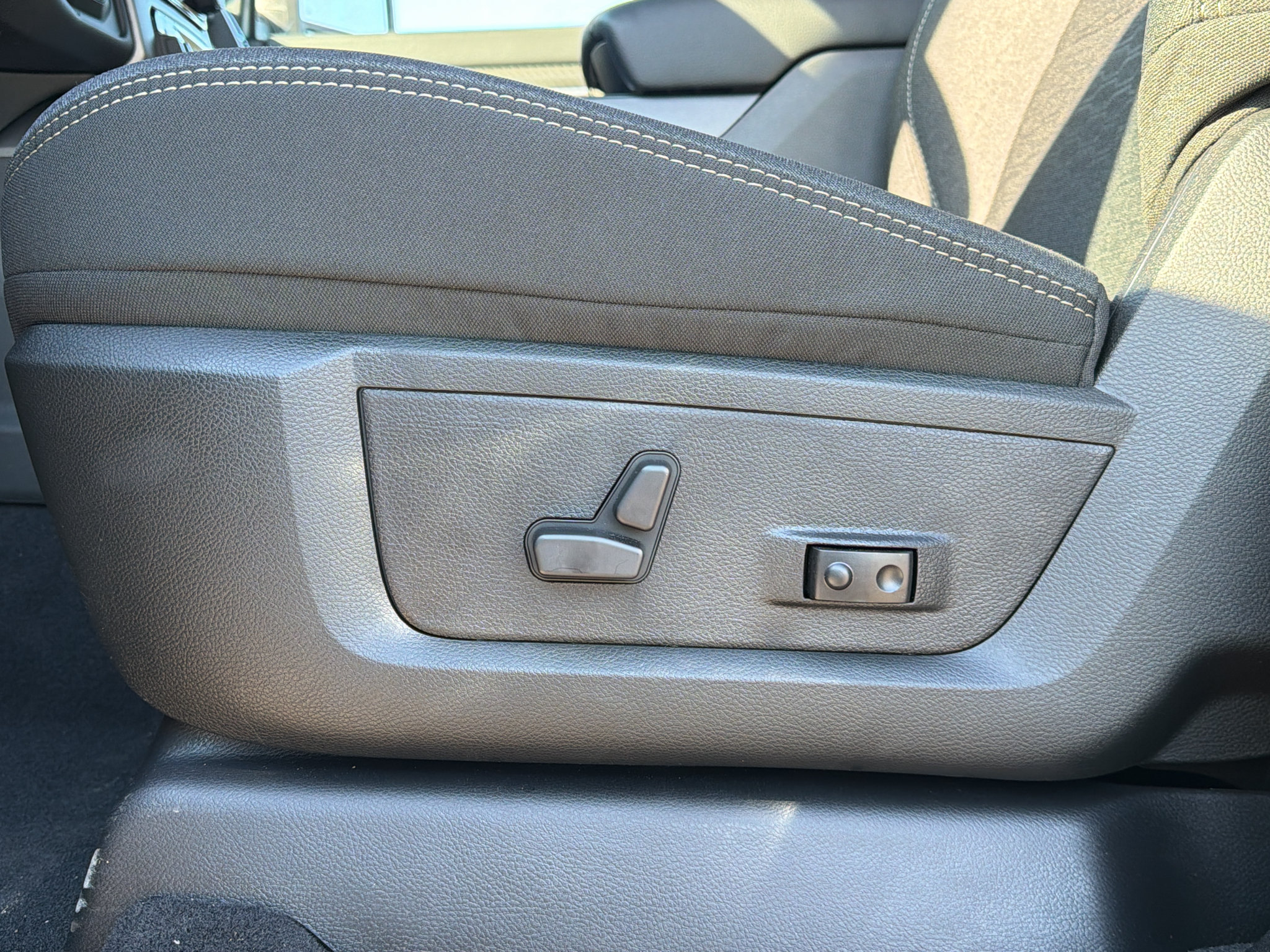 New 2027 RAM 2500 Big Horn AWD/4WD image 15