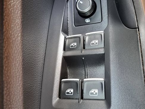 Used 2024 Volkswagen Jetta SE FWD image 16